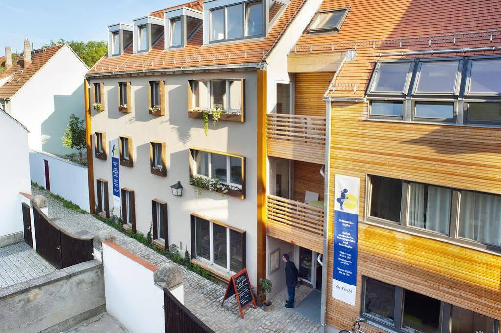 Familienhotel Weimar Mit Ferienwohnungen Buitenkant foto