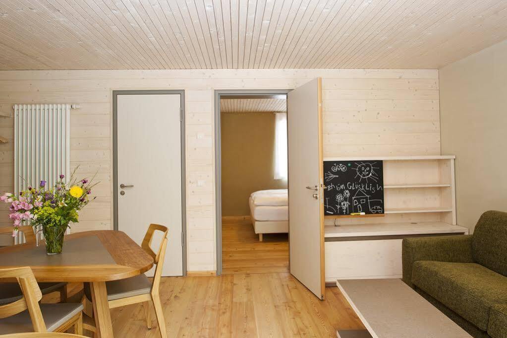 Familienhotel Weimar Mit Ferienwohnungen Buitenkant foto
